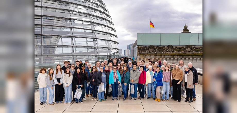 BPA-Besuchergruppe im Deutschen Bundestag. BPA-Besuchergruppe im Deutschen Bundestag.